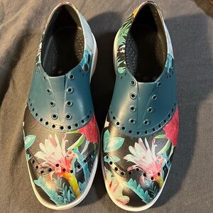 Biion unisex golf shoe M7 W5 NWOT